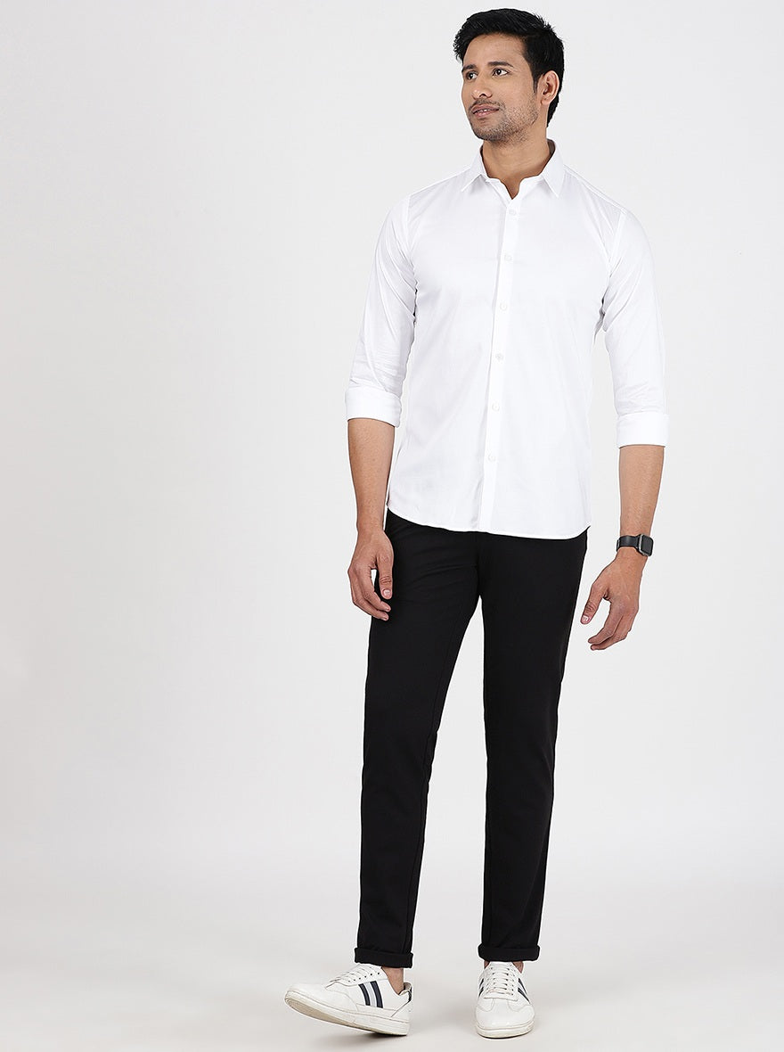 White Solid Slim Fit Casual Shirt | pehervi
