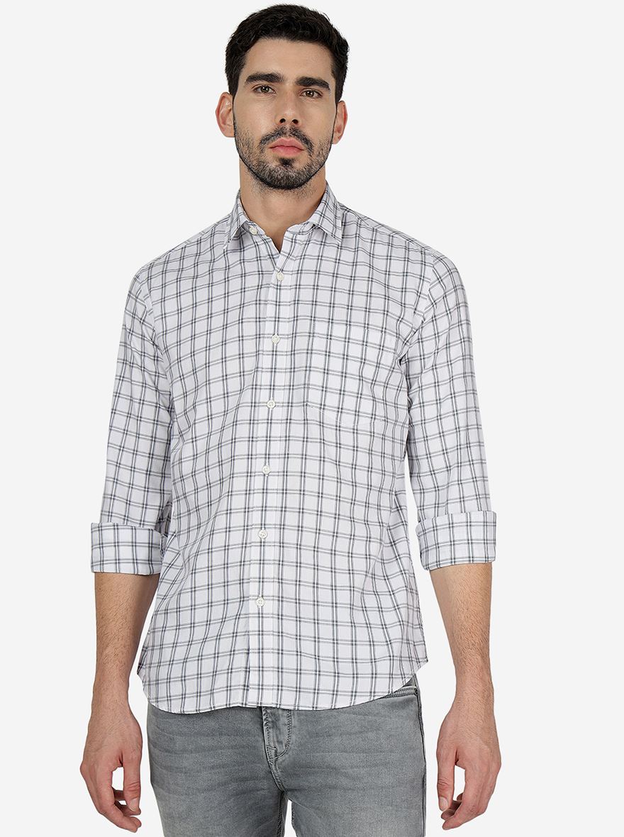 White Checked Slim Fit Semi Casual Shirt | Pehervi