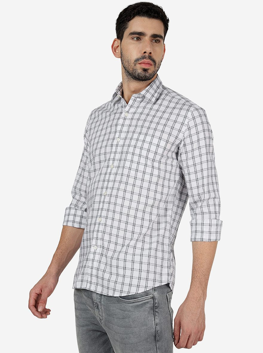 White Checked Slim Fit Semi Casual Shirt | Pehervi