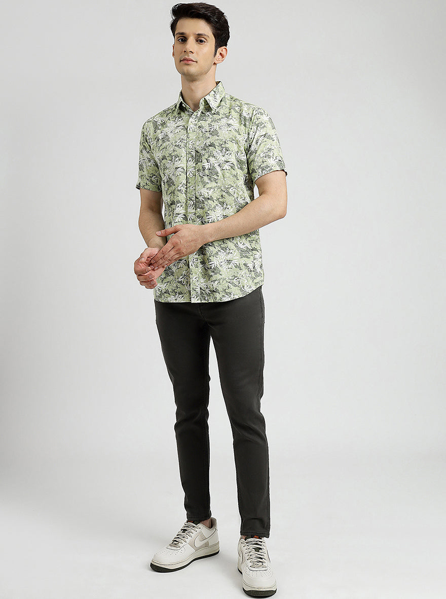 Green Printed Slim Fit Casual Shirt | pehervi