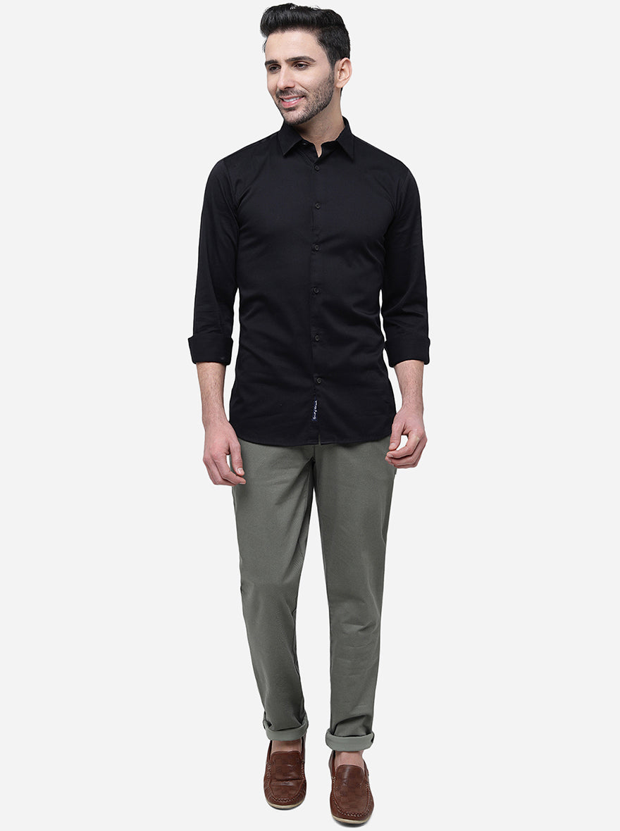 Black Solid Slim Fit Semi Casual Shirt | Pehervi