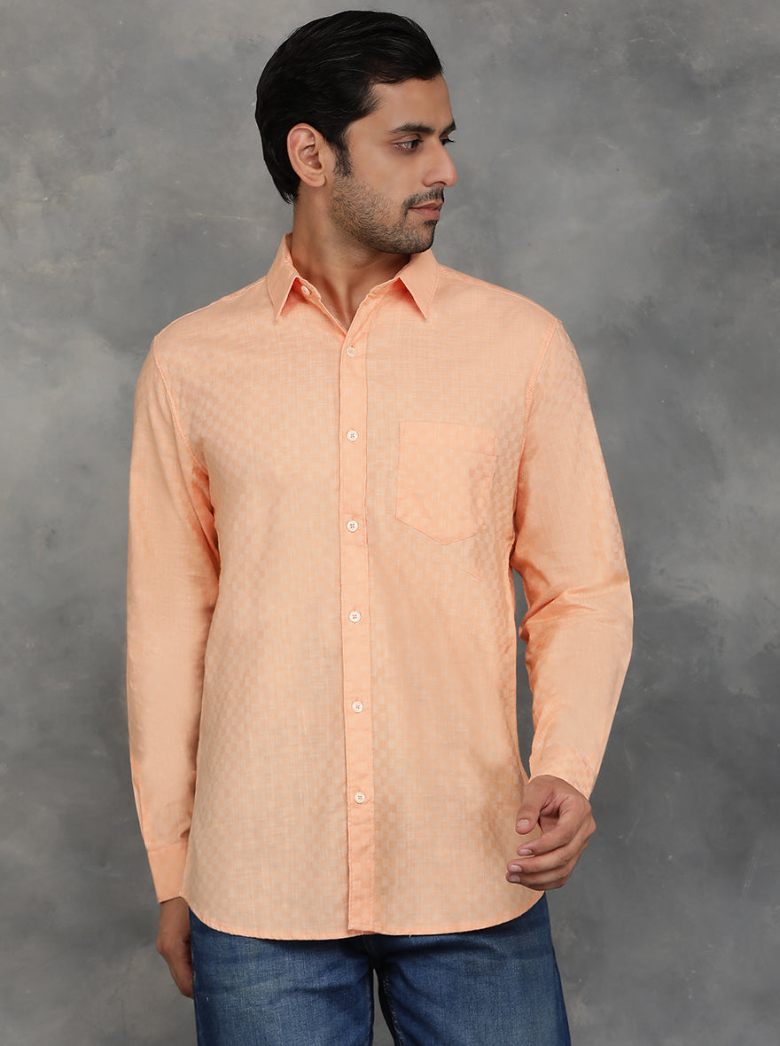 Peach Solid Slim Fit Casual Shirt | pehervi