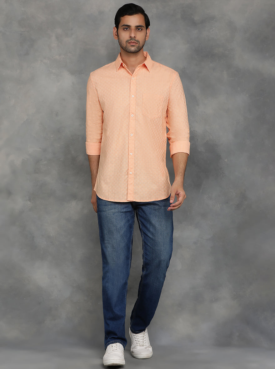 Peach Solid Slim Fit Casual Shirt | pehervi