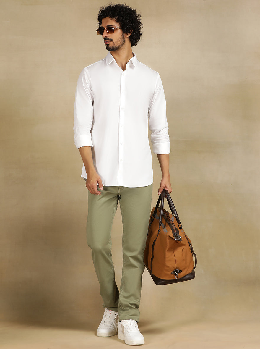 White Solid Slim Fit Casual Shirt | pehervi