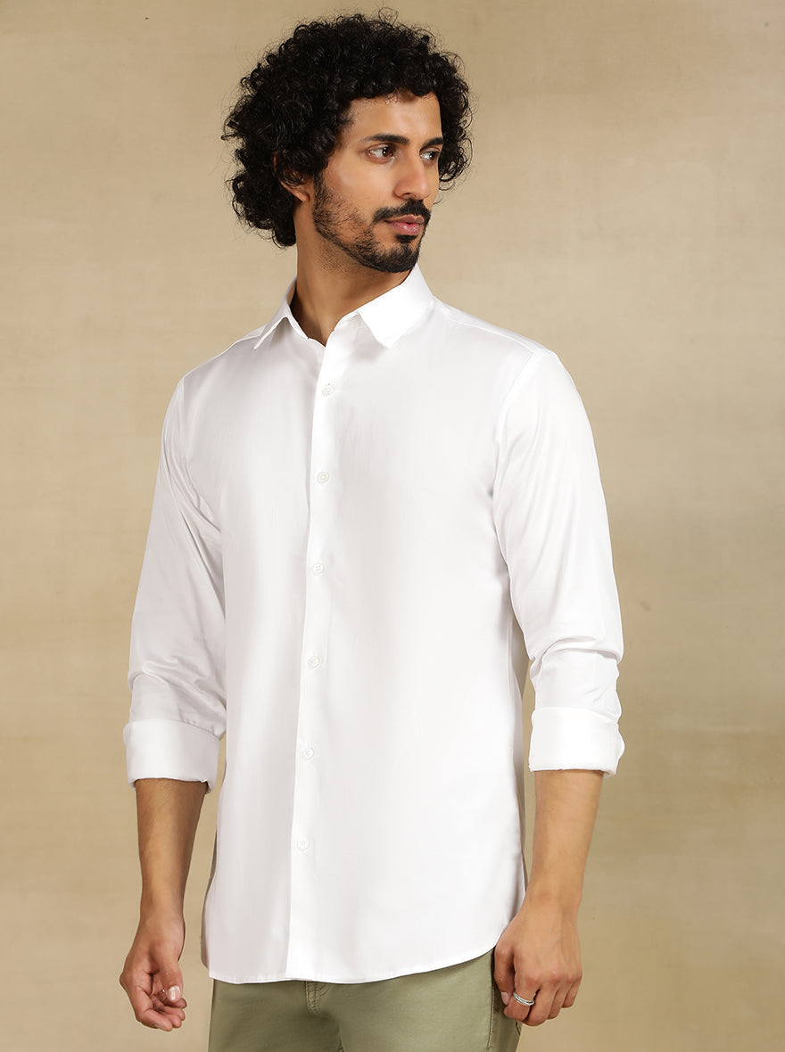 White Solid Slim Fit Casual Shirt | pehervi