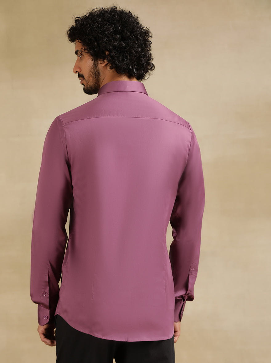 Purple Solid Slim Fit Casual Shirt | pehervi