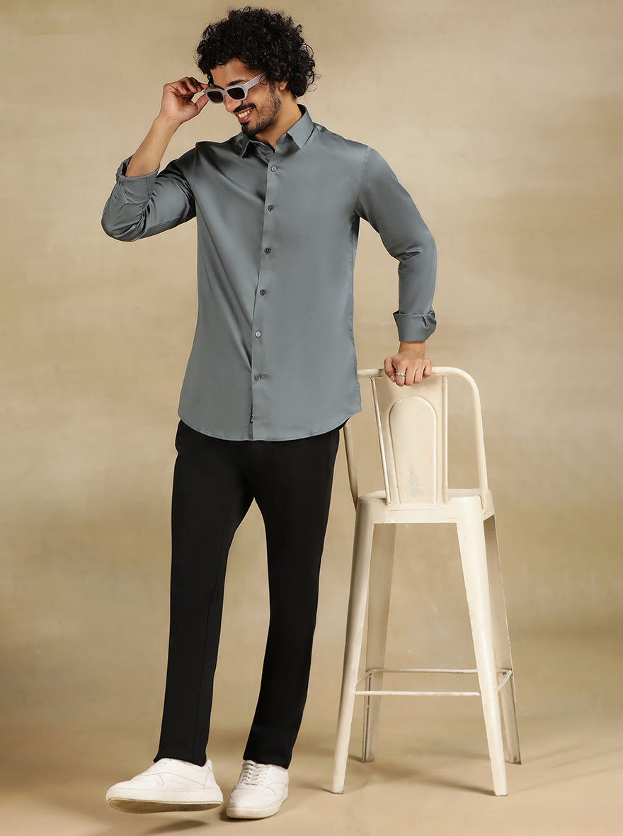 Grey Solid Slim Fit Casual Shirt | pehervi