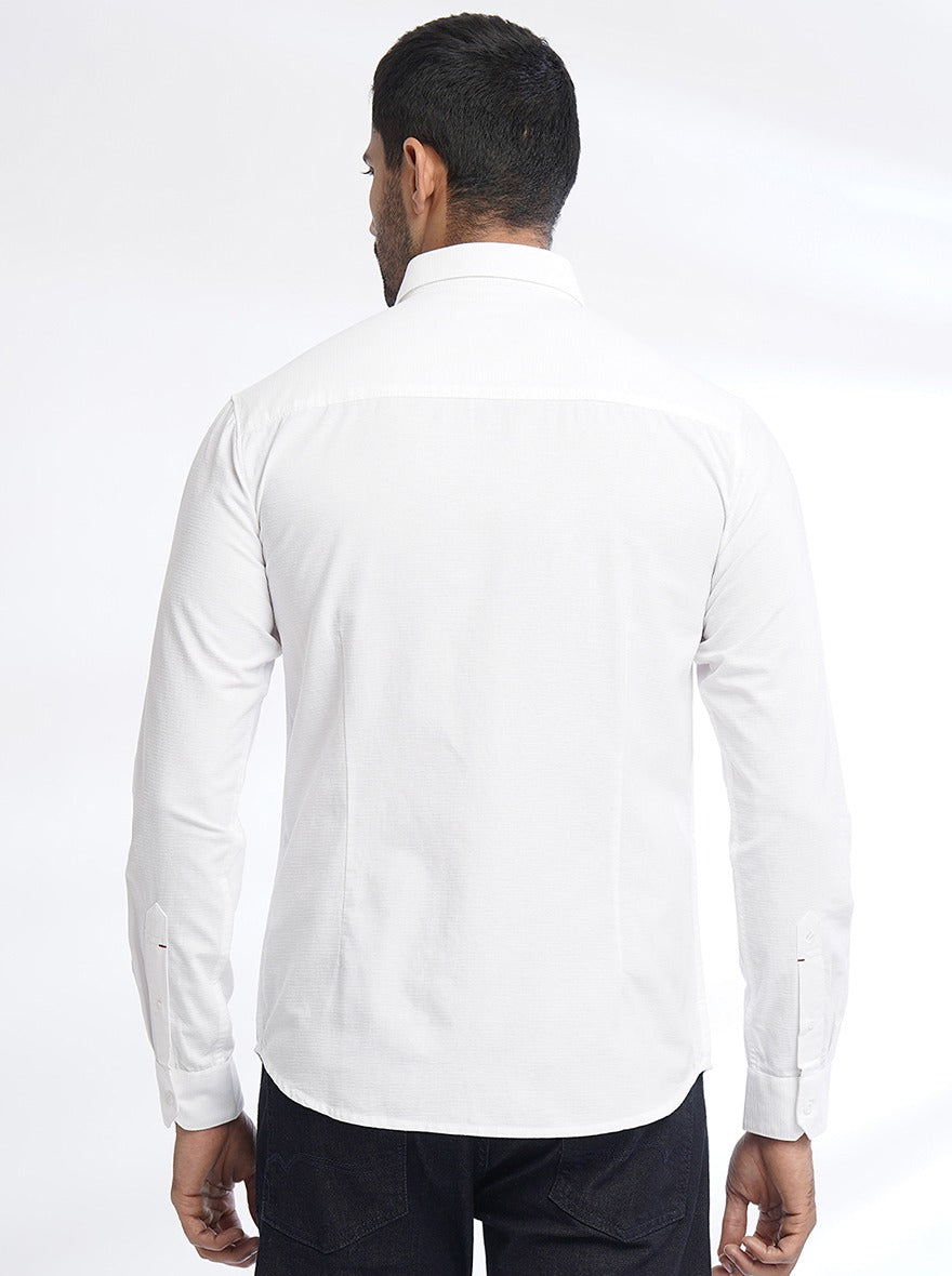 White Solid Slim Fit Casual Shirt | pehervi