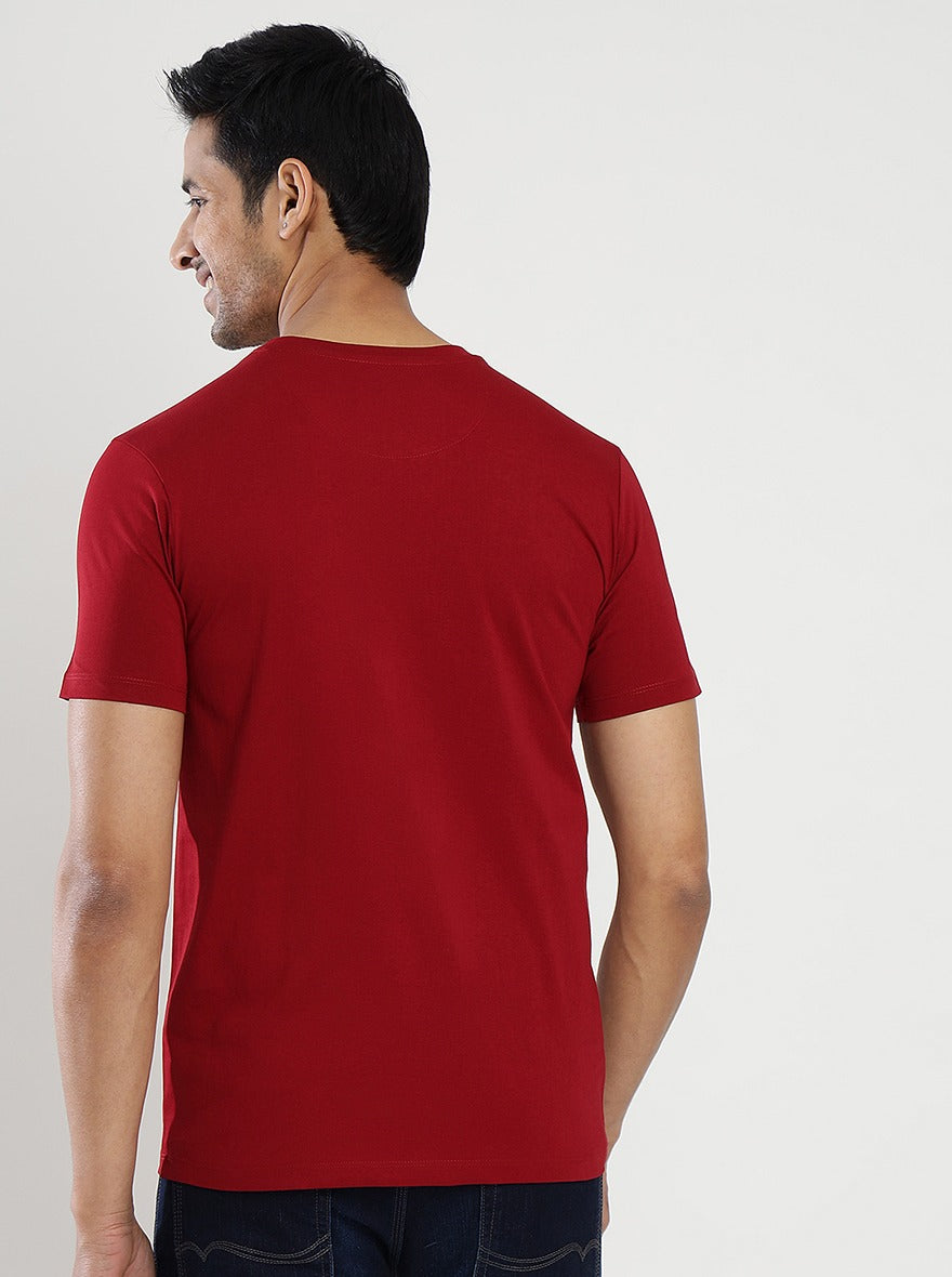 Maroon Printed Slim Fit T-Shirt | pehervi