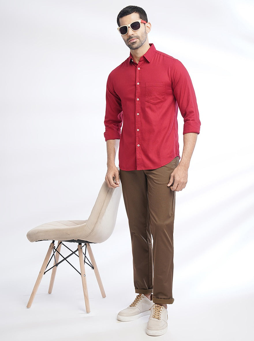 Red Solid Slim Fit Casual Shirt | pehervi
