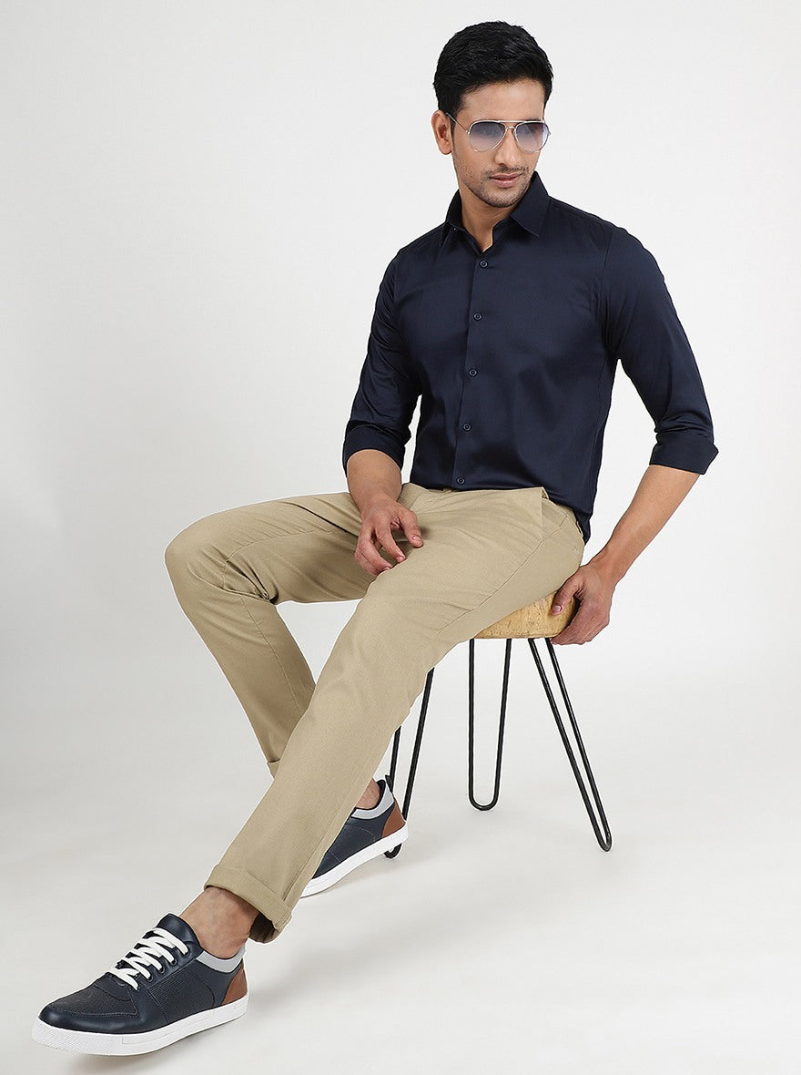 Navy Blue Solid Slim Fit Casual Shirt | pehervi