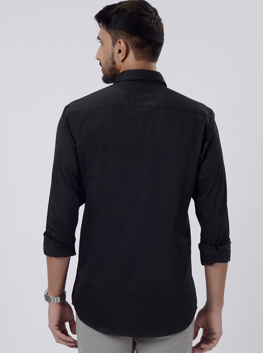 Black Solid Slim Fit Casual Shirt | pehervi