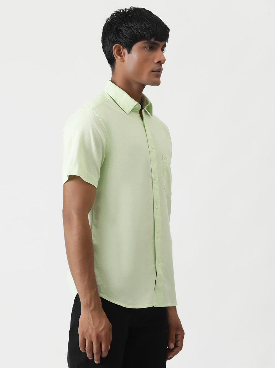 Light Green Solid Slim Fit Casual Shirt | pehervi