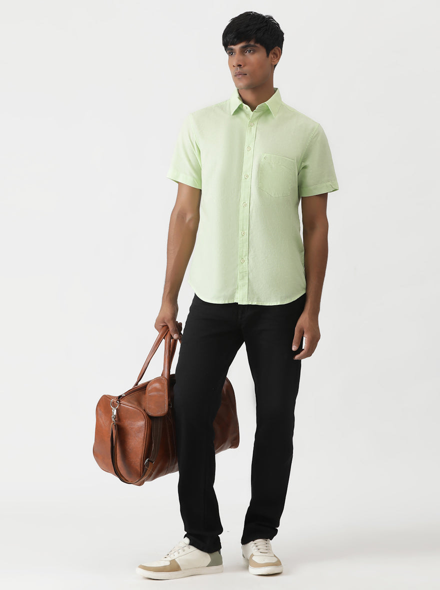 Light Green Solid Slim Fit Casual Shirt | pehervi