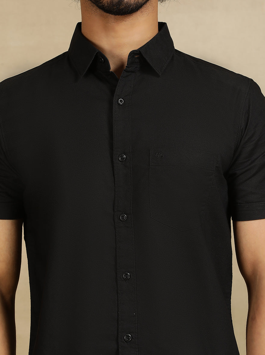 Black Solid Slim Fit Casual Shirt | pehervi