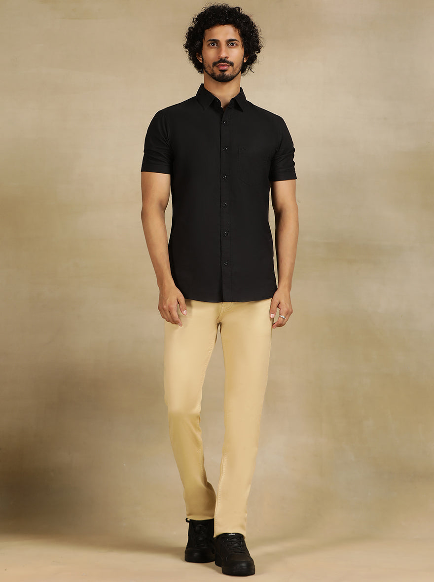 Black Solid Slim Fit Casual Shirt | pehervi