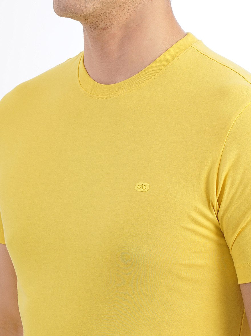 Yellow Solid Slim Fit T-Shirt | pehervi
