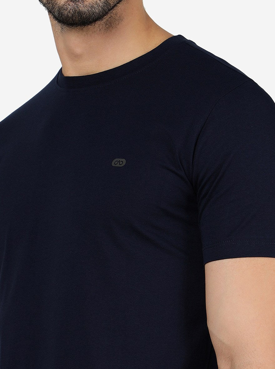Navy Blue Solid Slim Fit T-Shirt | pehervi