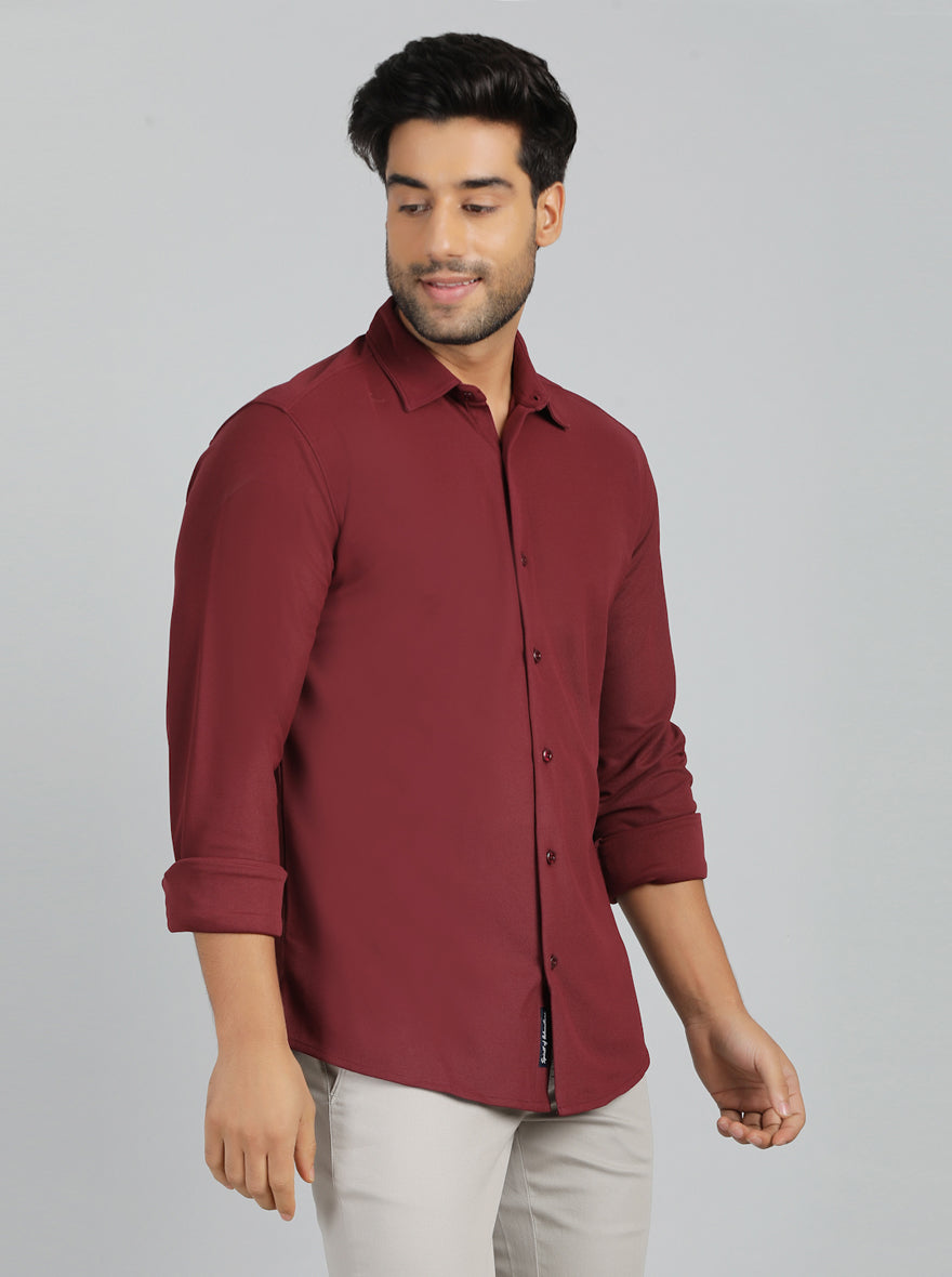 Maroon Solid Slim Fit Casual Shirt | pehervi