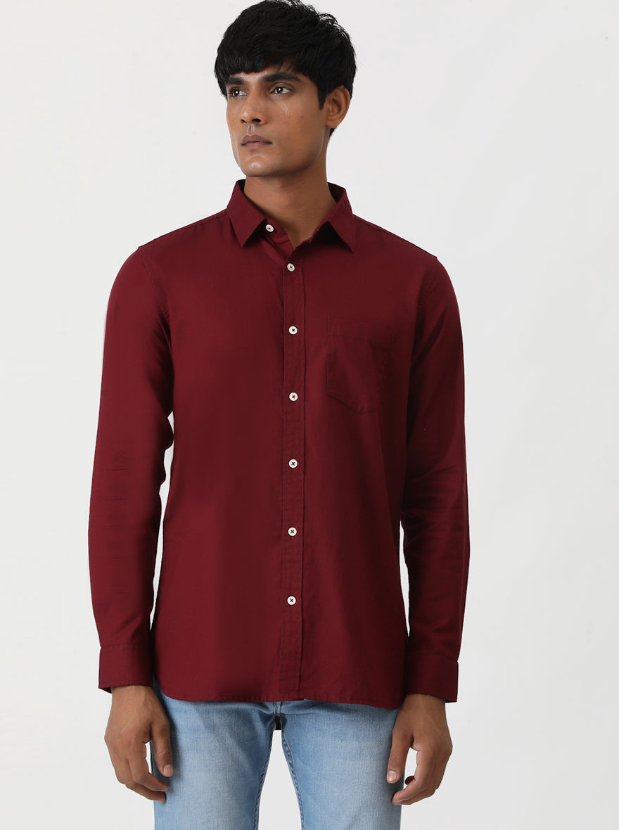 Maroon Solid Slim Fit Casual Shirt | pehervi