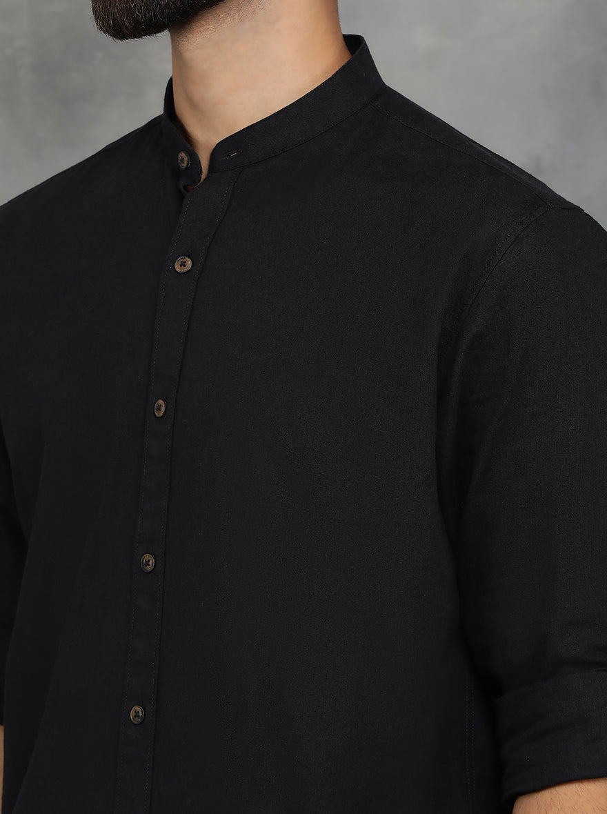 Black Solid Slim Fit Casual Shirt | pehervi