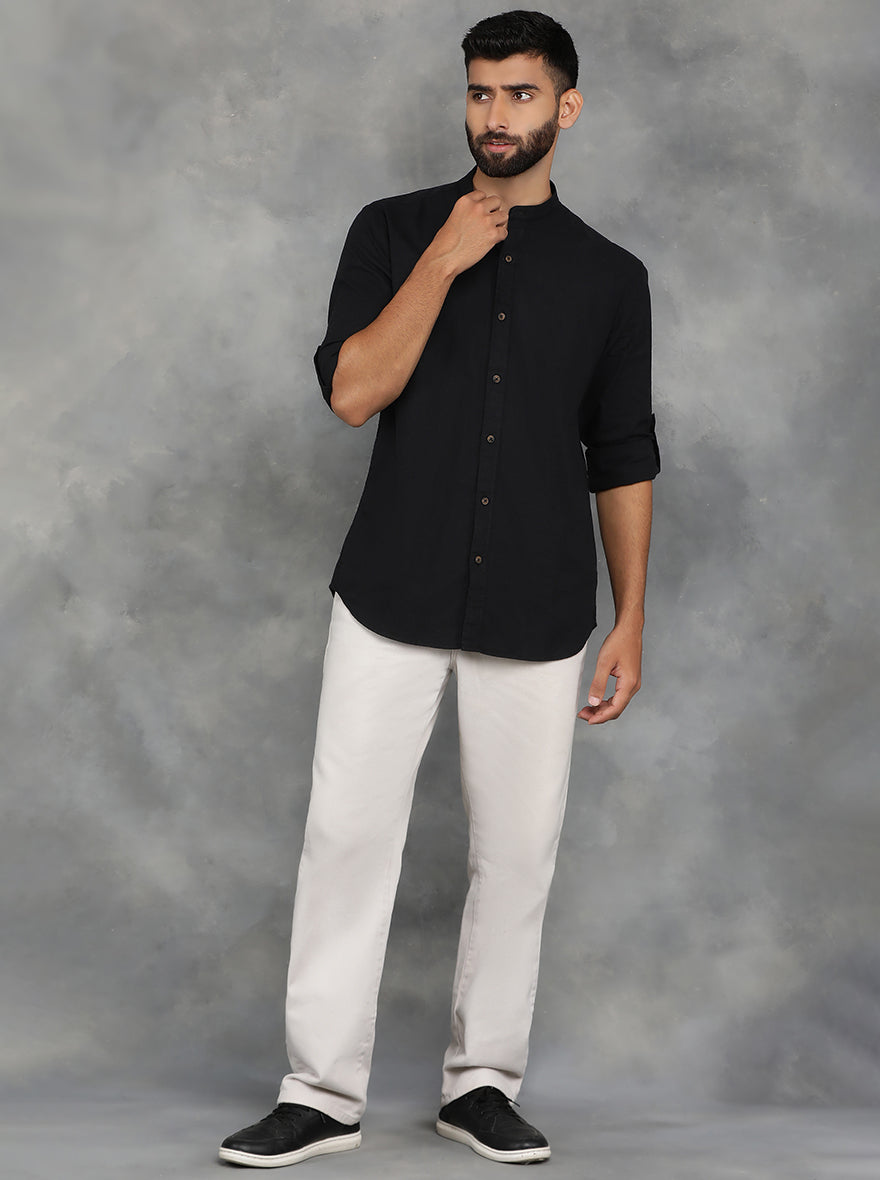 Black Solid Slim Fit Casual Shirt | pehervi