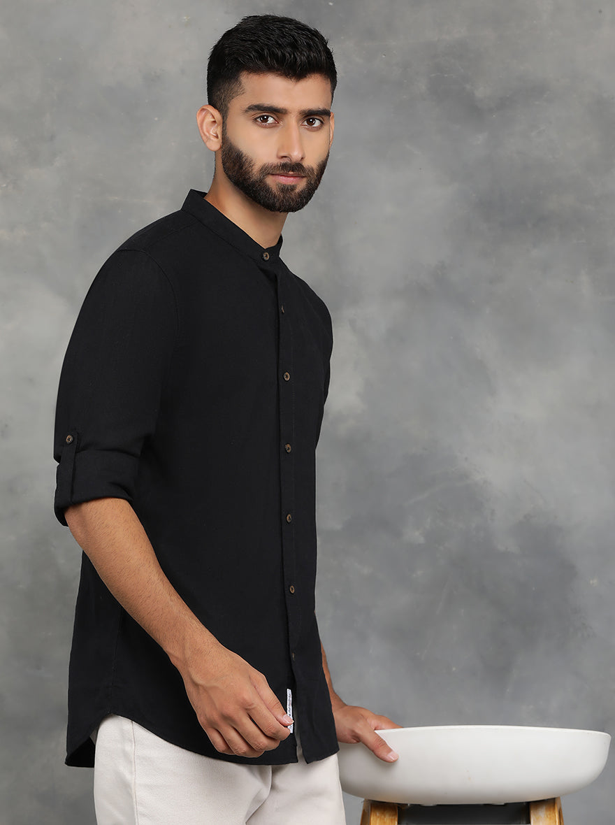 Black Solid Slim Fit Casual Shirt | pehervi