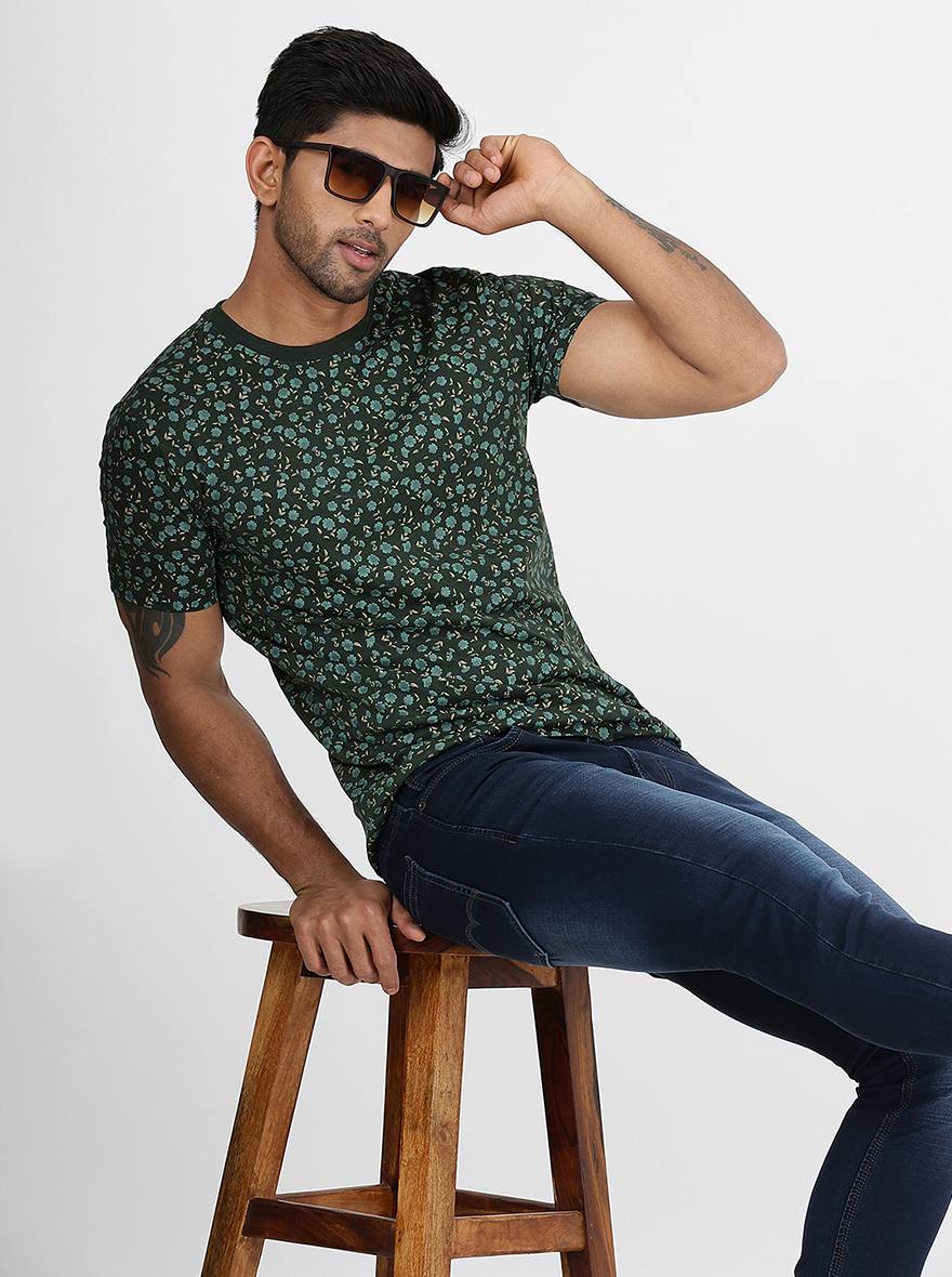 Bottle Green Printed Slim Fit T-Shirt | pehervi