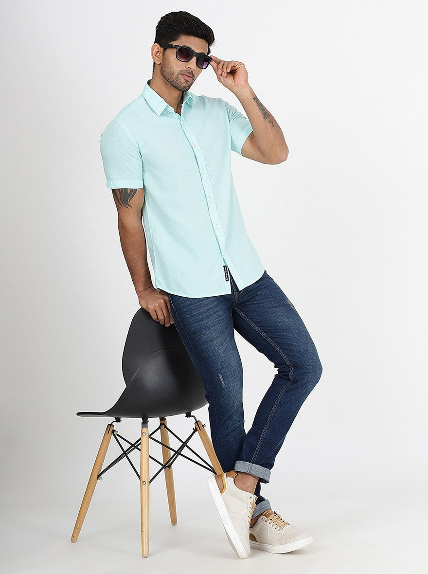 Light Blue Solid Slim Fit Casual Shirt | pehervi