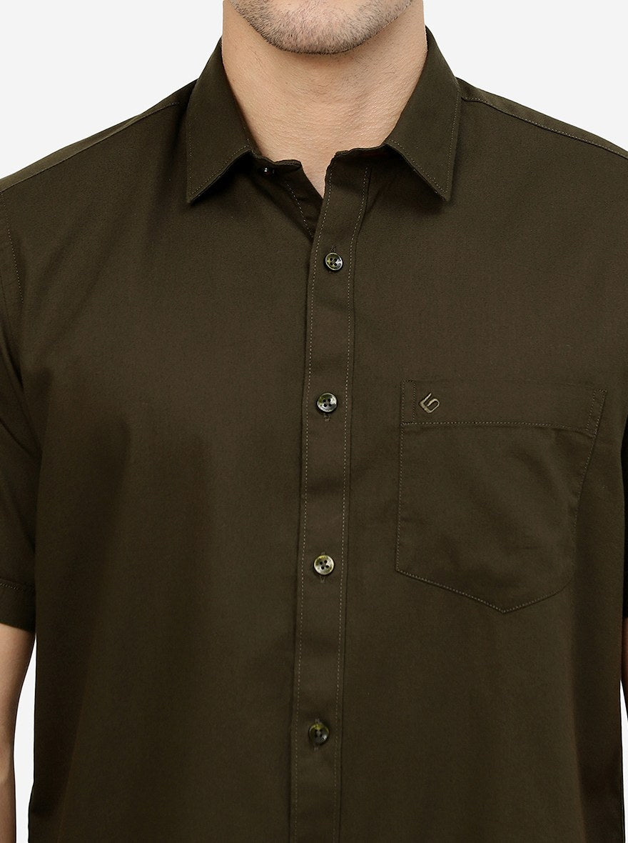 Olive Solid Smart Fit Semi Casual Shirt | Pehervi