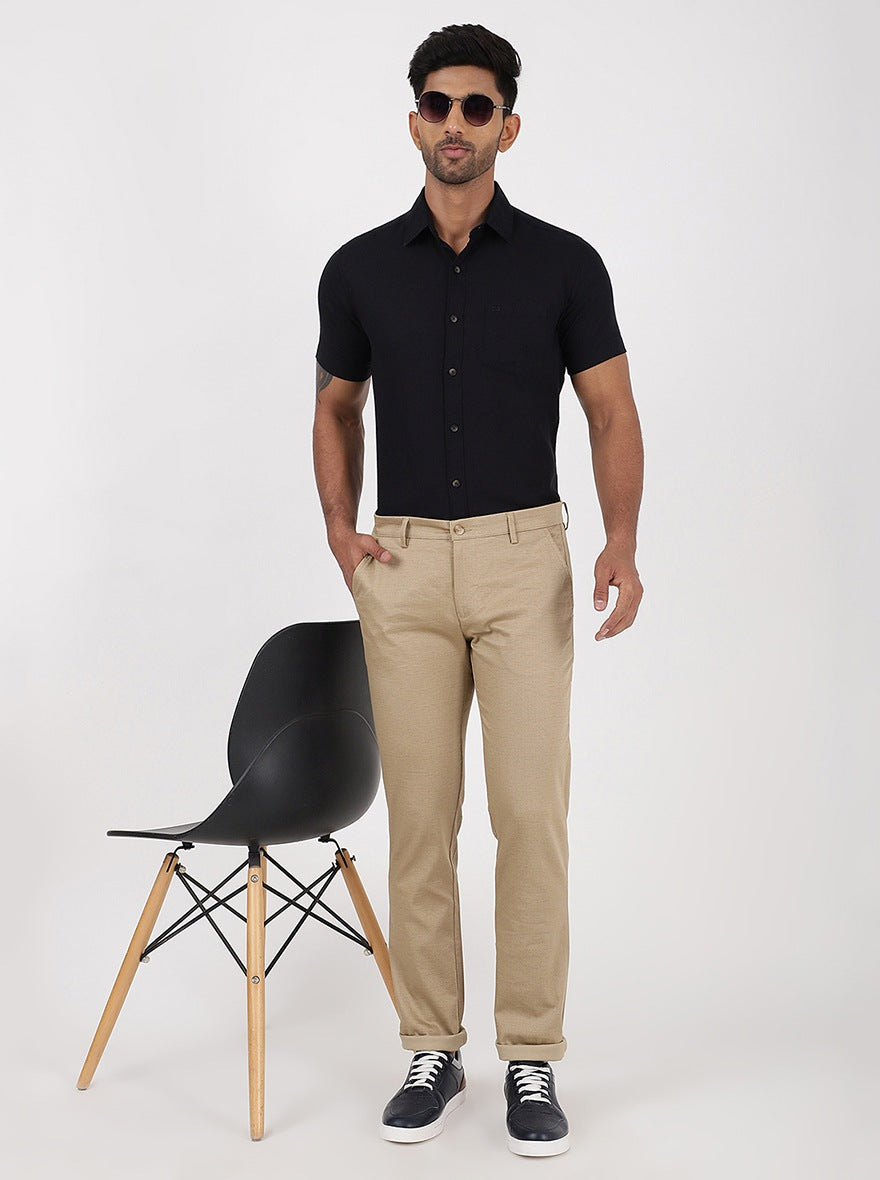 Black Solid Slim Fit Casual Shirt | pehervi