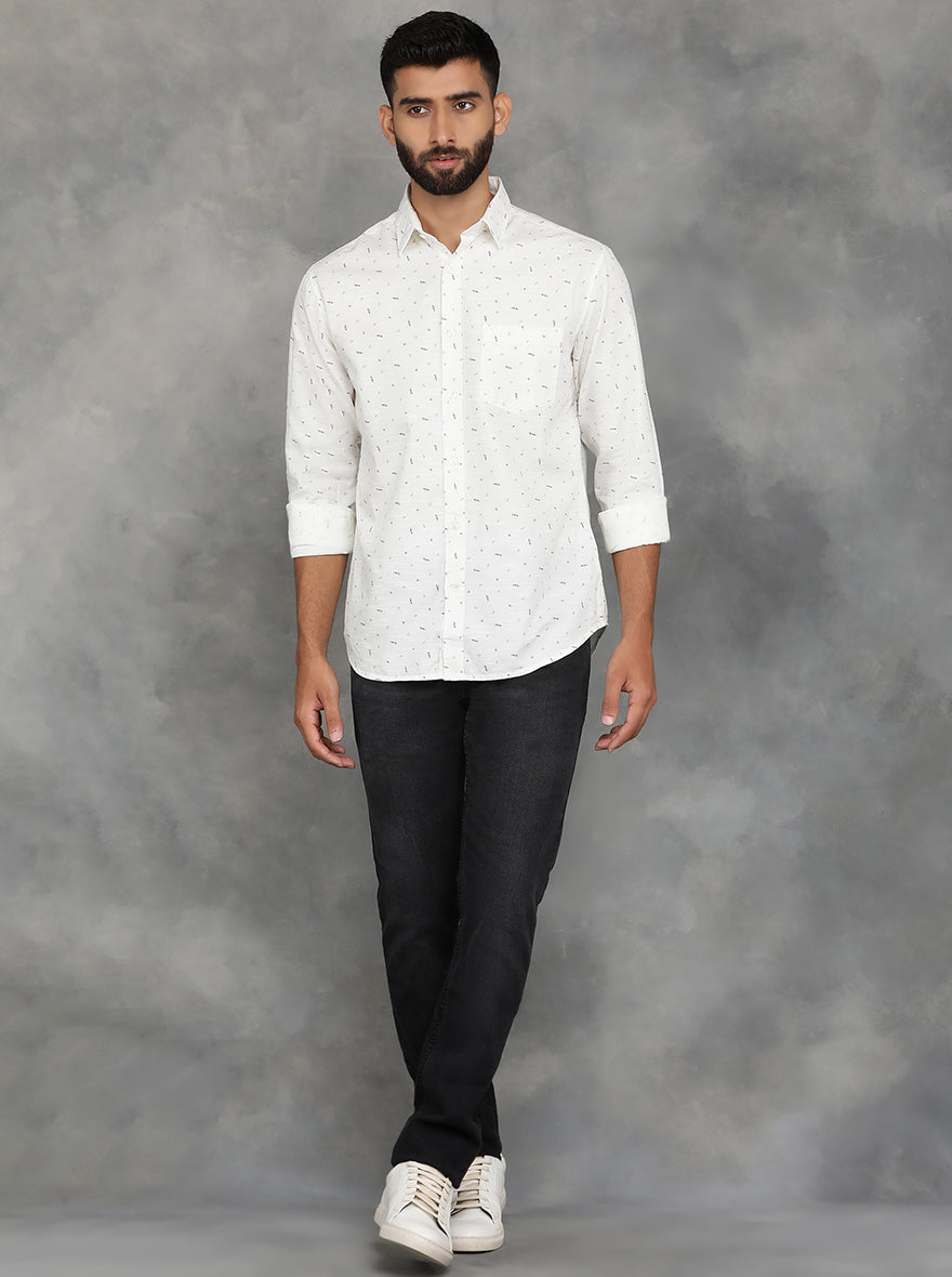 Off White Printed Slim Fit Casual Shirt | pehervi