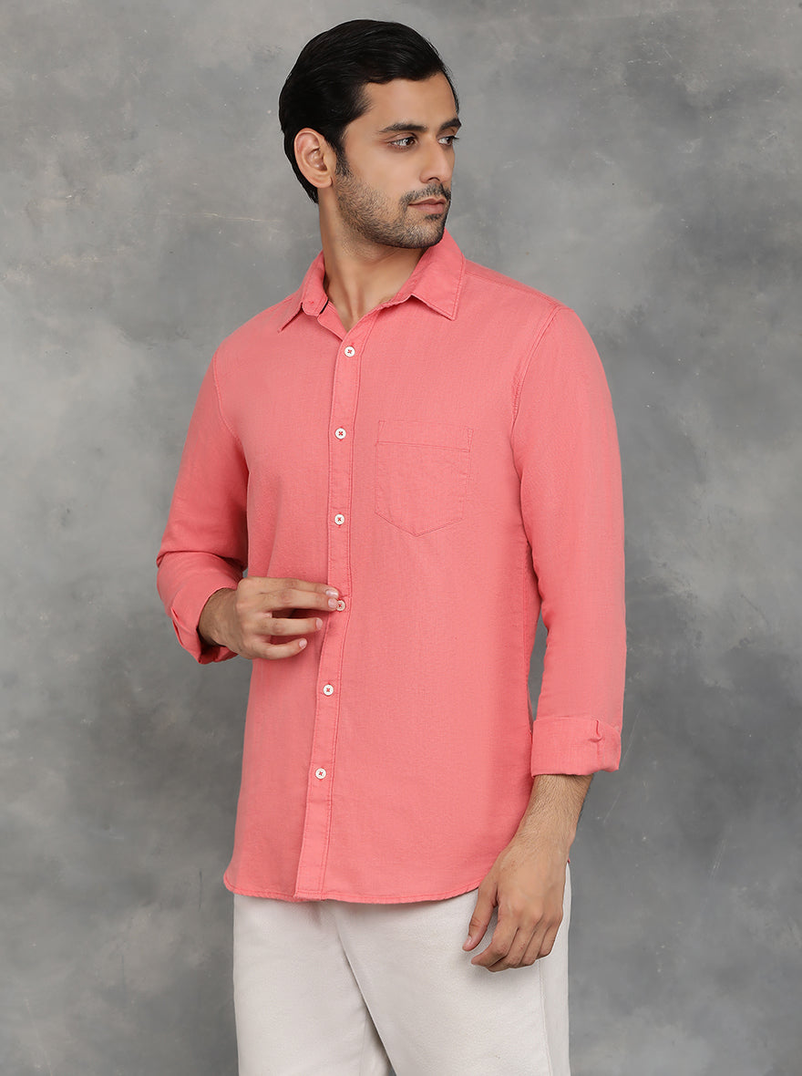 Coral Pink Solid Slim Fit Casual Shirt | pehervi