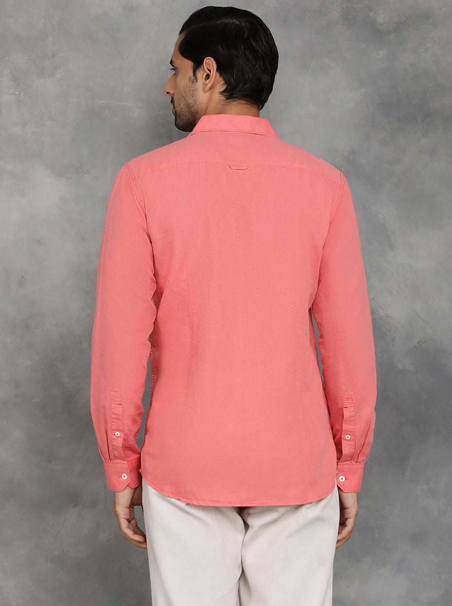 Coral Pink Solid Slim Fit Casual Shirt | pehervi