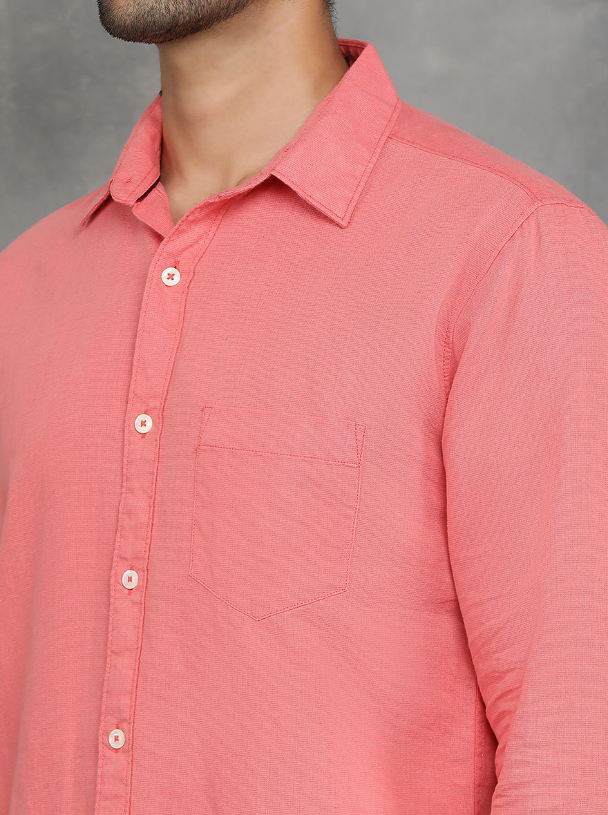 Coral Pink Solid Slim Fit Casual Shirt | pehervi