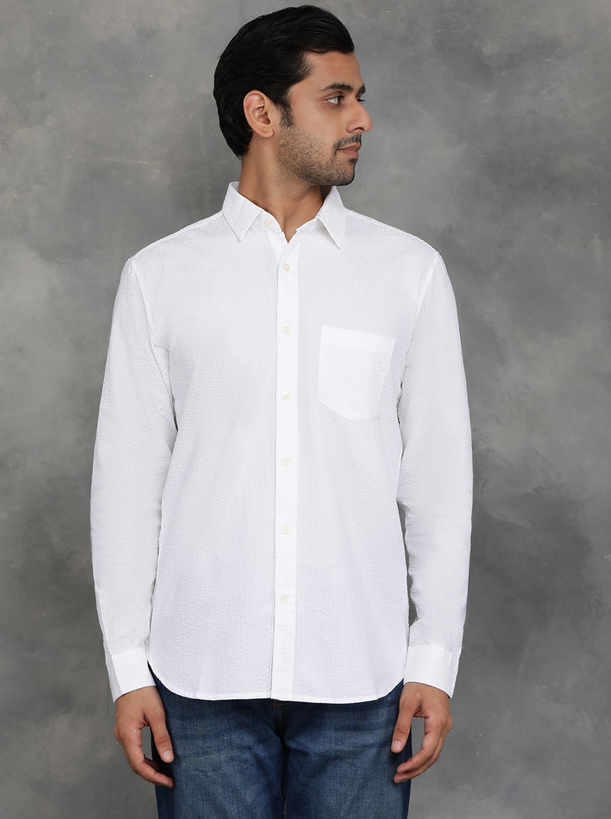 White Solid Slim Fit Casual Shirt | pehervi