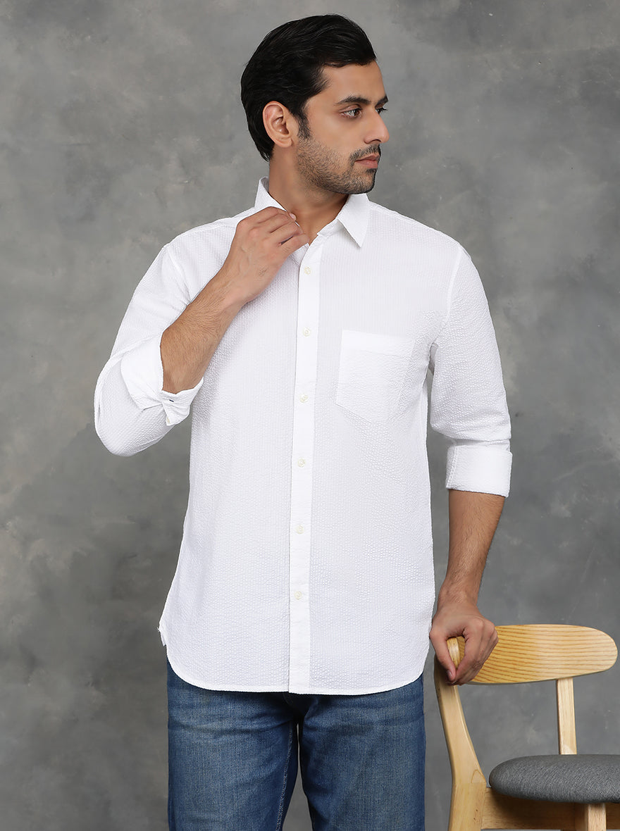 White Solid Slim Fit Casual Shirt | pehervi