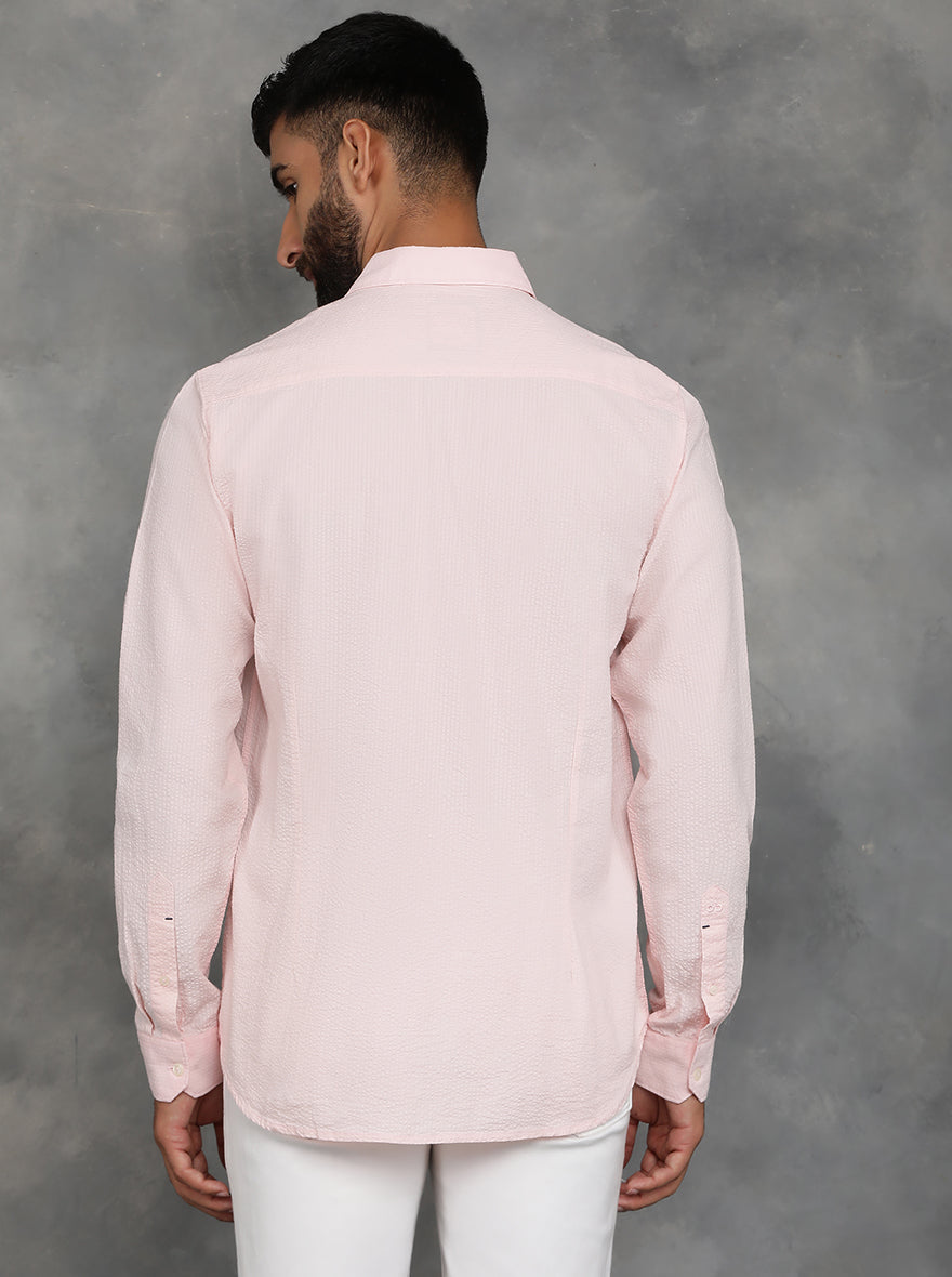 Light Pink Solid Slim Fit Casual Shirt | pehervi
