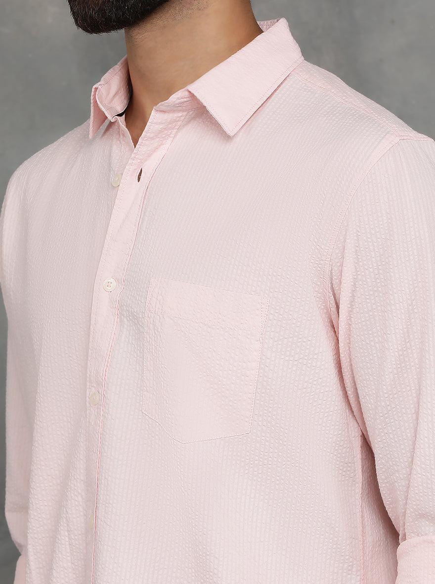 Light Pink Solid Slim Fit Casual Shirt | pehervi