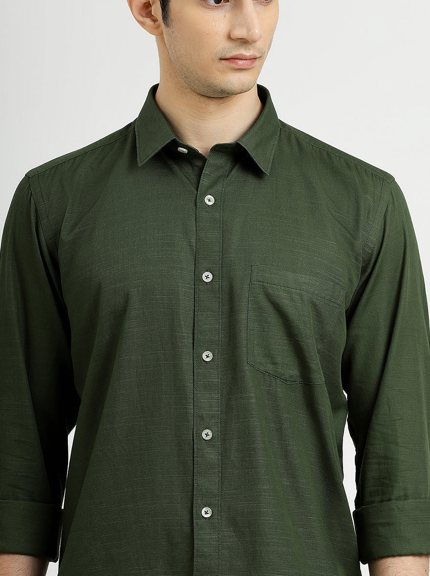 Green Solid Tailored Fit Semi Casual Shirt | Pehervi