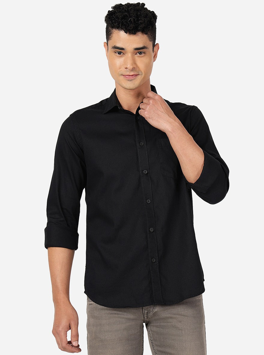 Black Solid Slim Fit Semi Casual Shirt | Pehervi