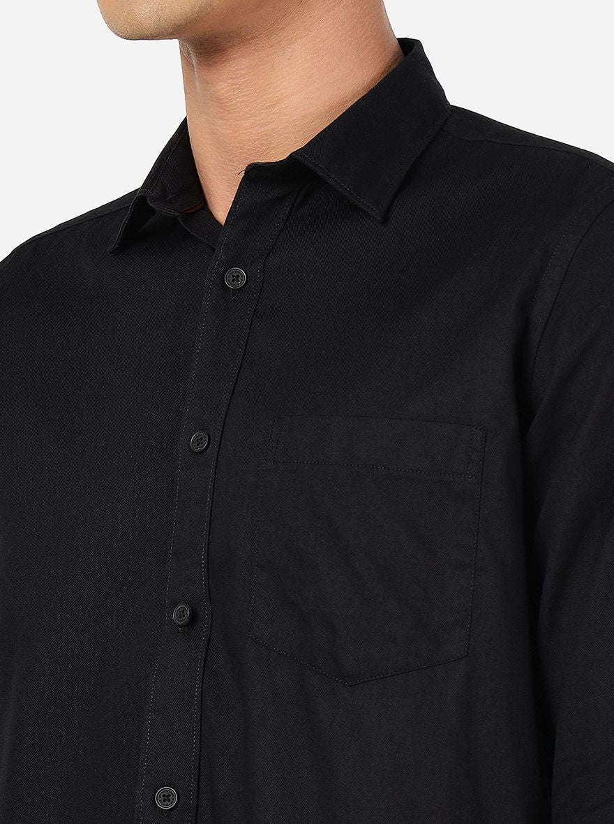 Black Solid Slim Fit Semi Casual Shirt | Pehervi