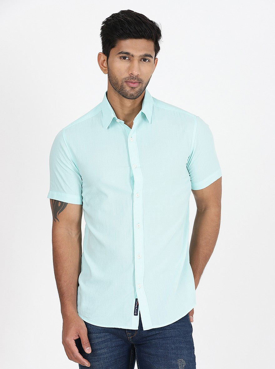 Light Blue Solid Slim Fit Casual Shirt | pehervi