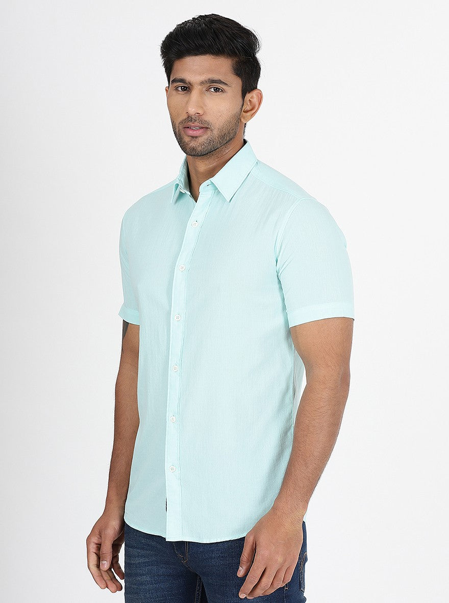 Light Blue Solid Slim Fit Casual Shirt | pehervi