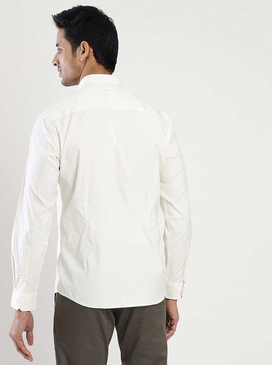 Off White Solid Slim Fit Semi Casual Shirt | Pehervi