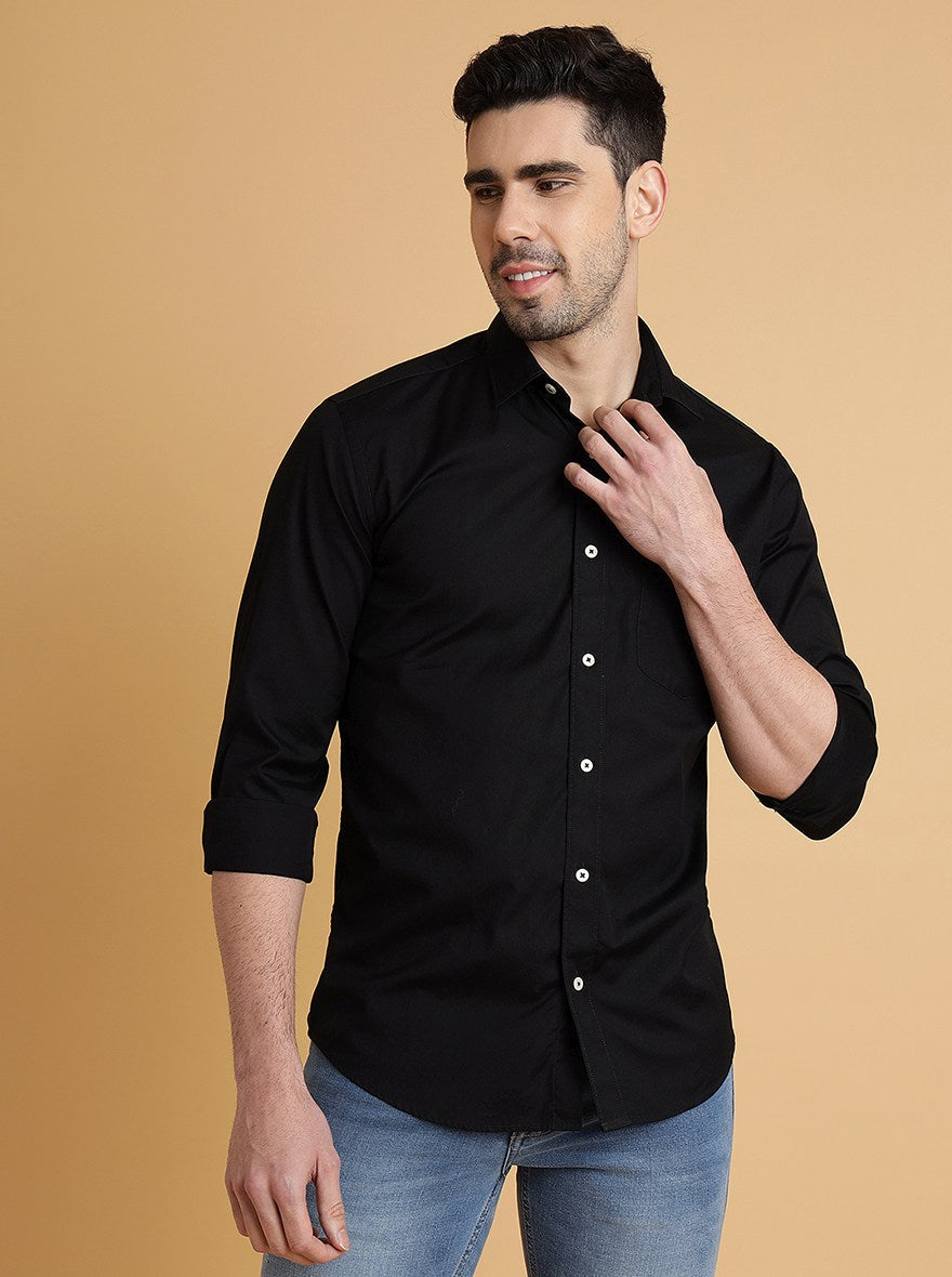 Black Solid Slim Fit Semi Casual Shirt | Pehervi