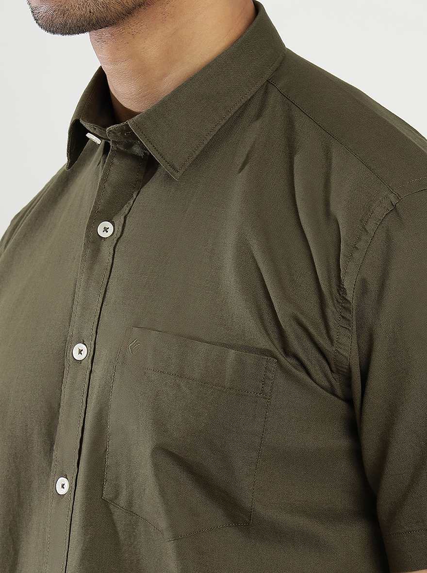 Olive Green Solid Smart Fit Semi Casual Shirt | Pehervi