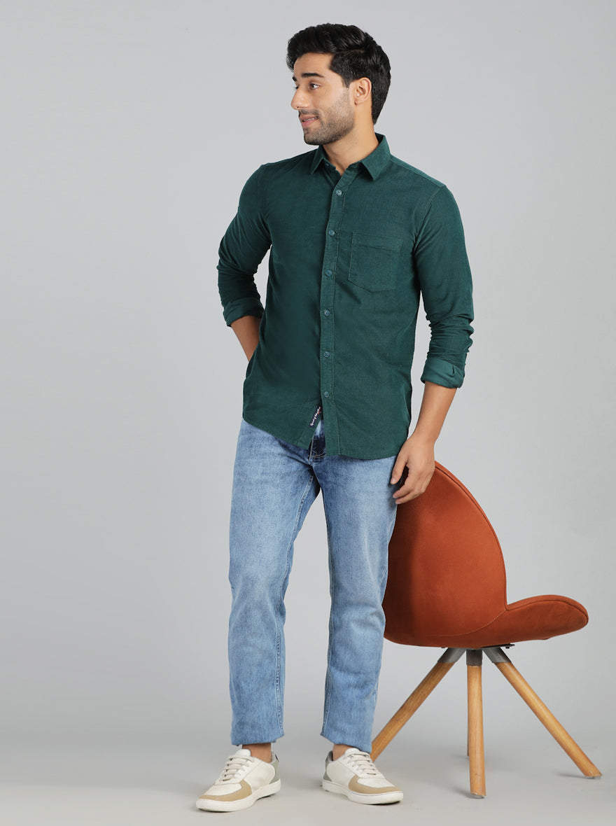 Green Solid Slim Fit Casual Shirt | pehervi