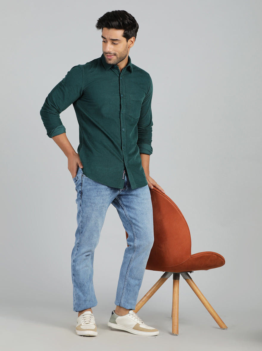 Green Solid Slim Fit Casual Shirt | pehervi