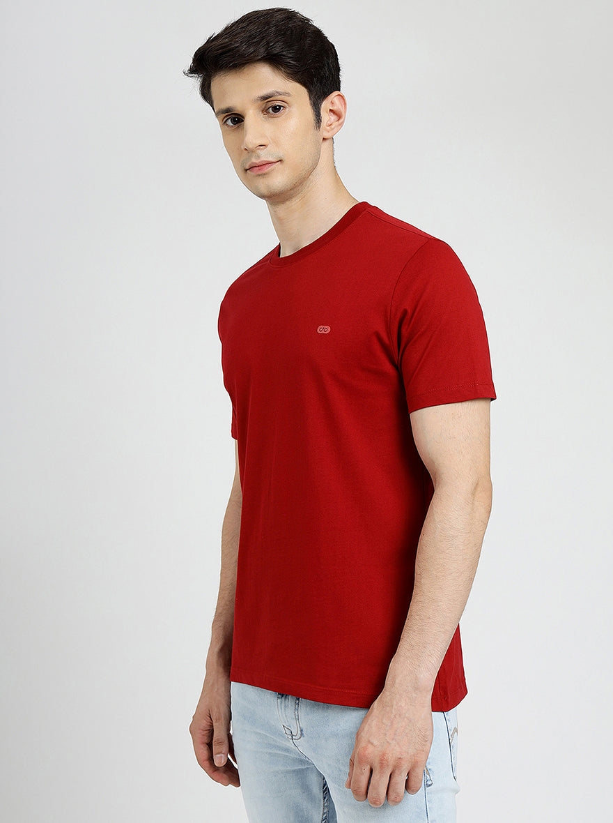 Maroon Solid Slim Fit T-Shirt | pehervi